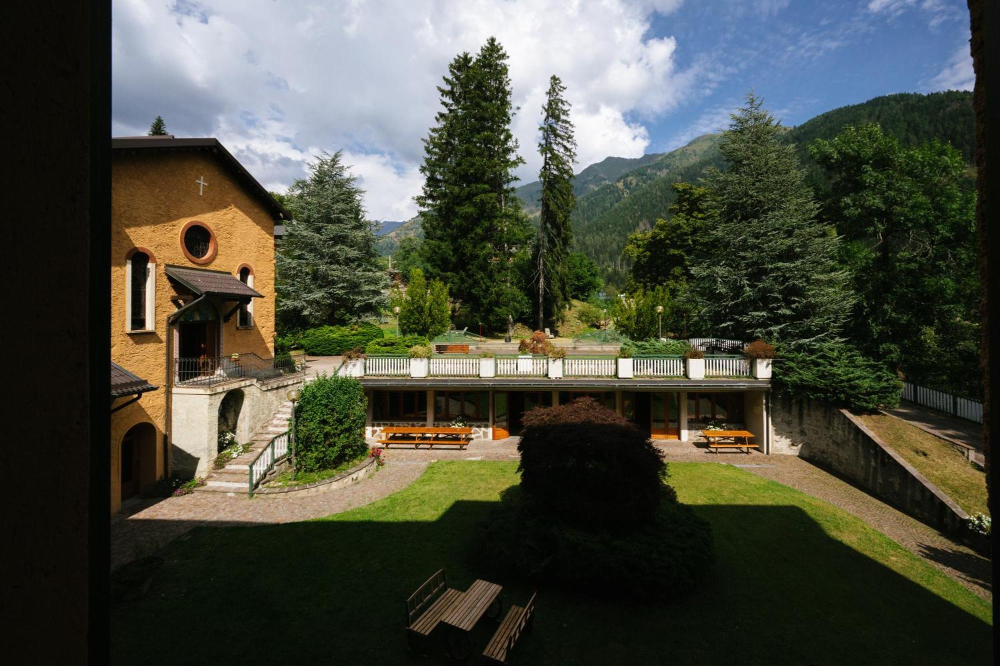 Villa Luzzago ปอนเตดีเลโญ ภายนอก รูปภาพ